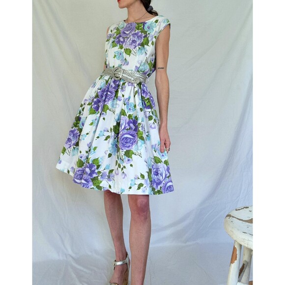 1950s Fit and Flare Floral Cotton Swing Dress: Petite Vintage Dress, Womens L/XL - Picture 1 of 12